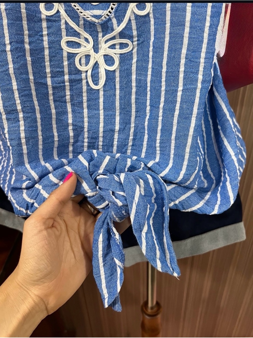 Ruby Rd Blue White Striped Short Sleeve Blouse Tie Front Embroidered SZ 1X NWT - Picture 2 of 4